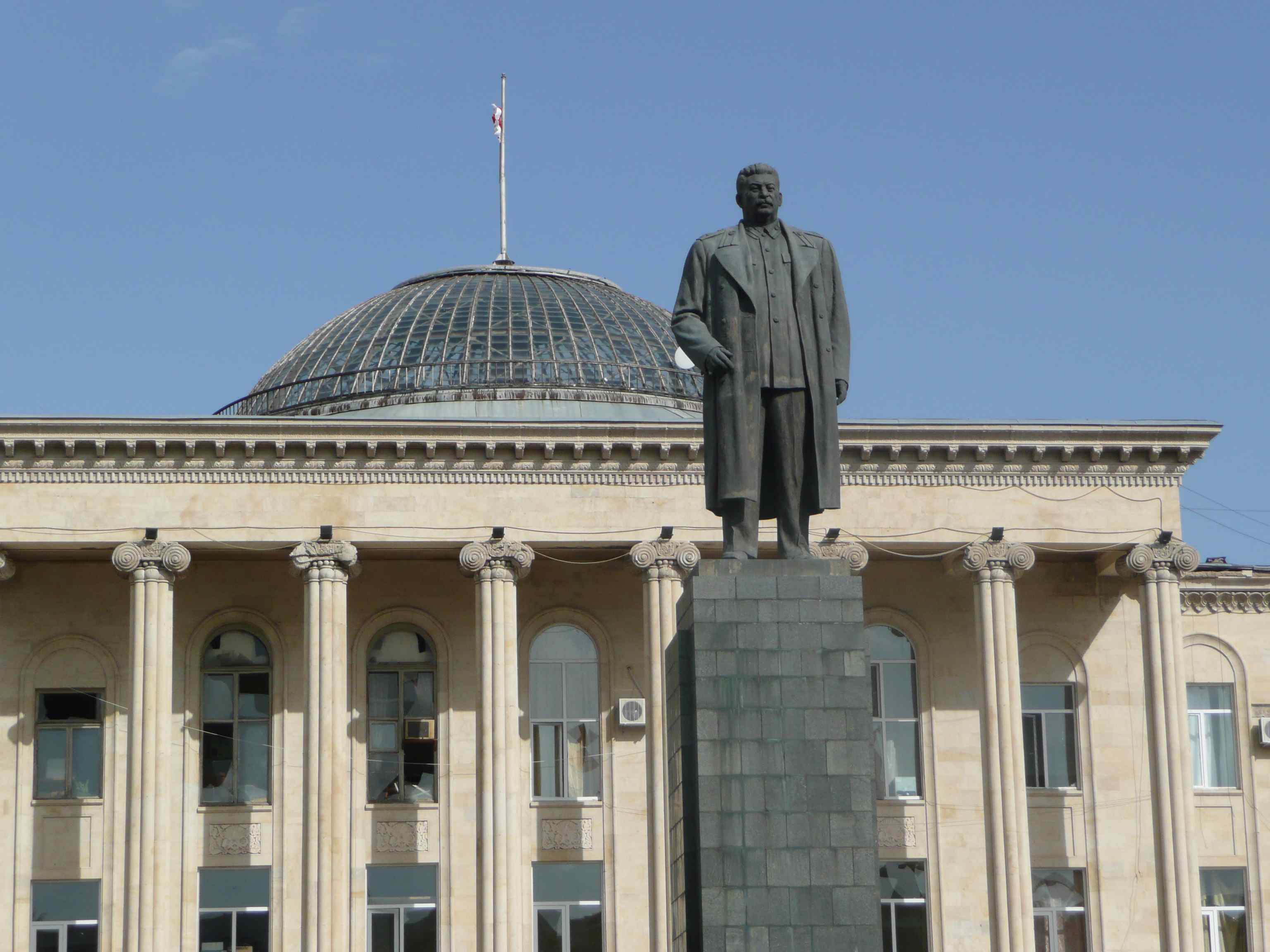 stalin-monument-in-gori
